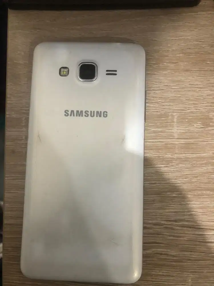 Dijual cepat hp samsung galaxy prime