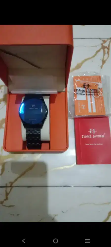 Yg tau merek yuk merapat dijual rugi karna kekecilan