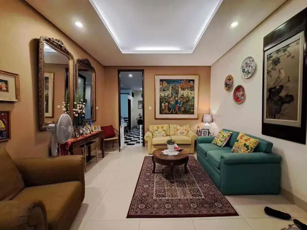 Dijual Rumah Dalam Komplek Exclusive Di Lebak Bulus Posisi Hoek Dekat MRT