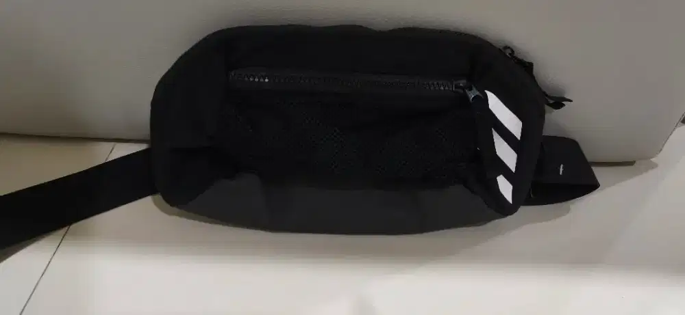 Adidas running waist bag in black