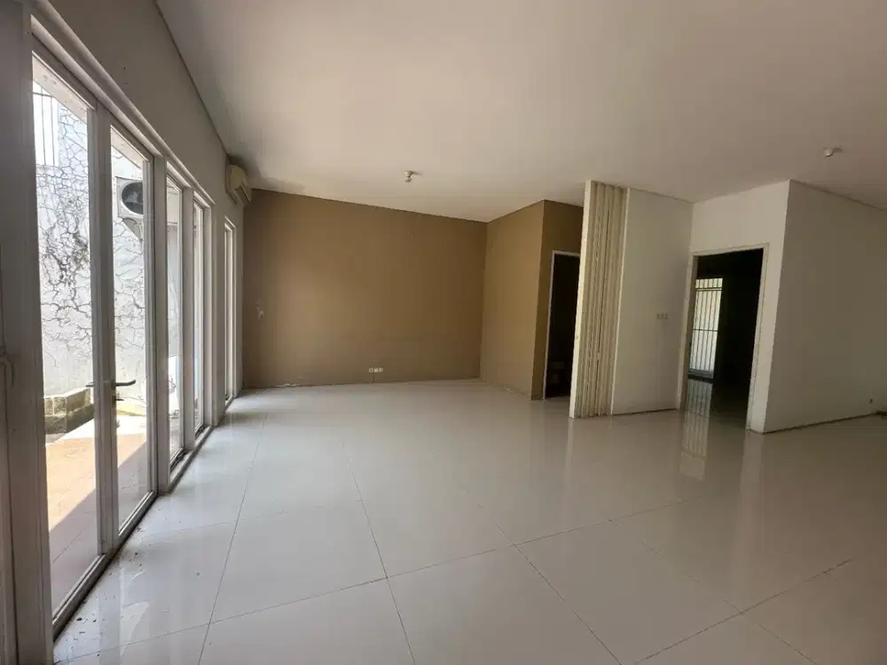 Sewa Kontrakan Rumah di Royal Residence Harga Murah Dekat Citraland Surabaya Barat Tahunan Perumahan Per 2026 Dibawah 85 Juta