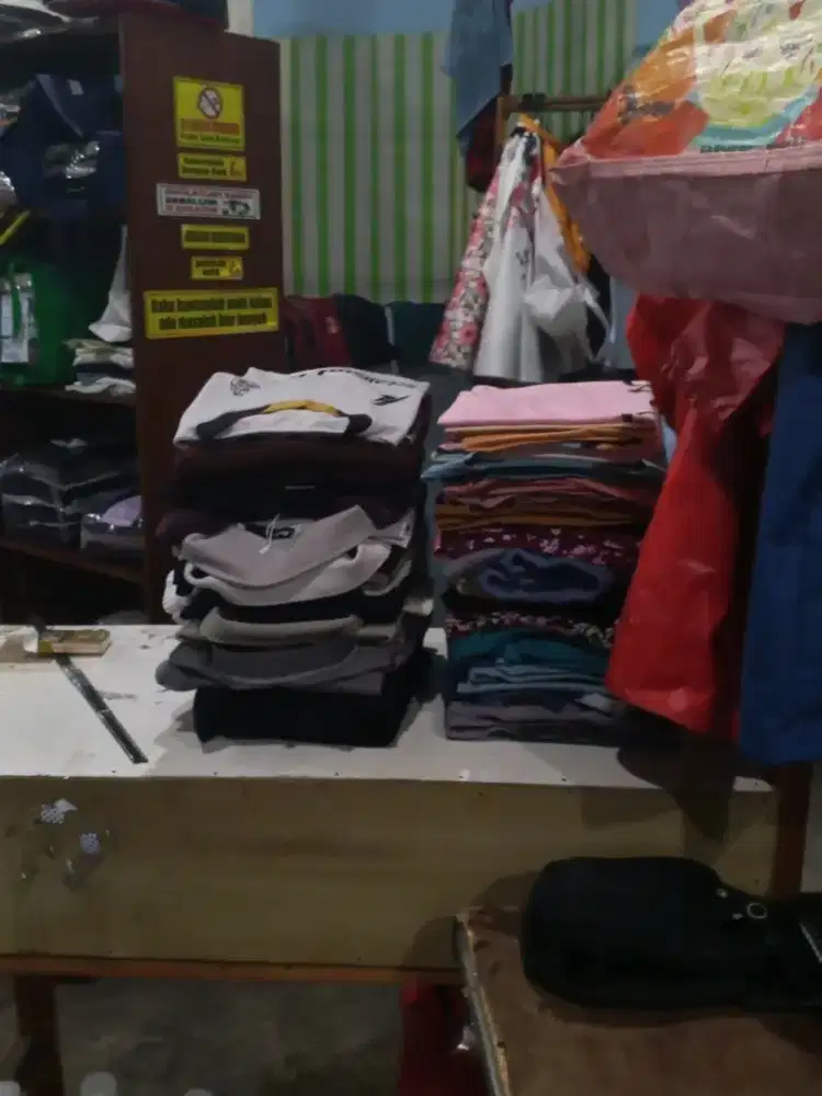 Cari pegawai laundry khusus pria
