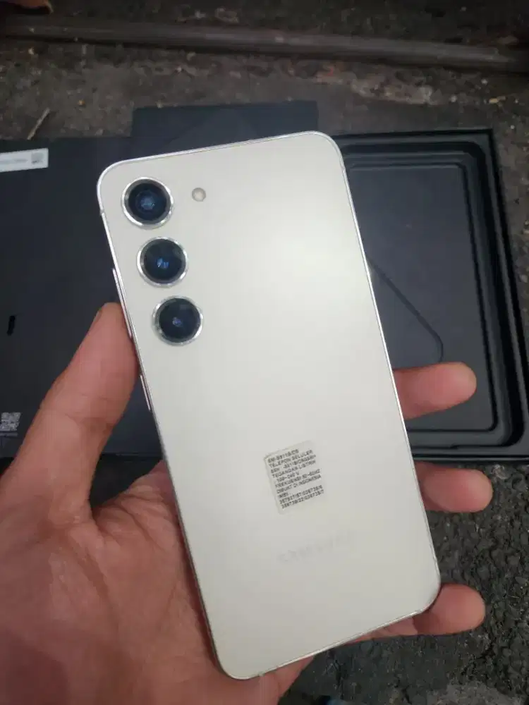 Samsung S23 5G Ram 8/256 GB fullset