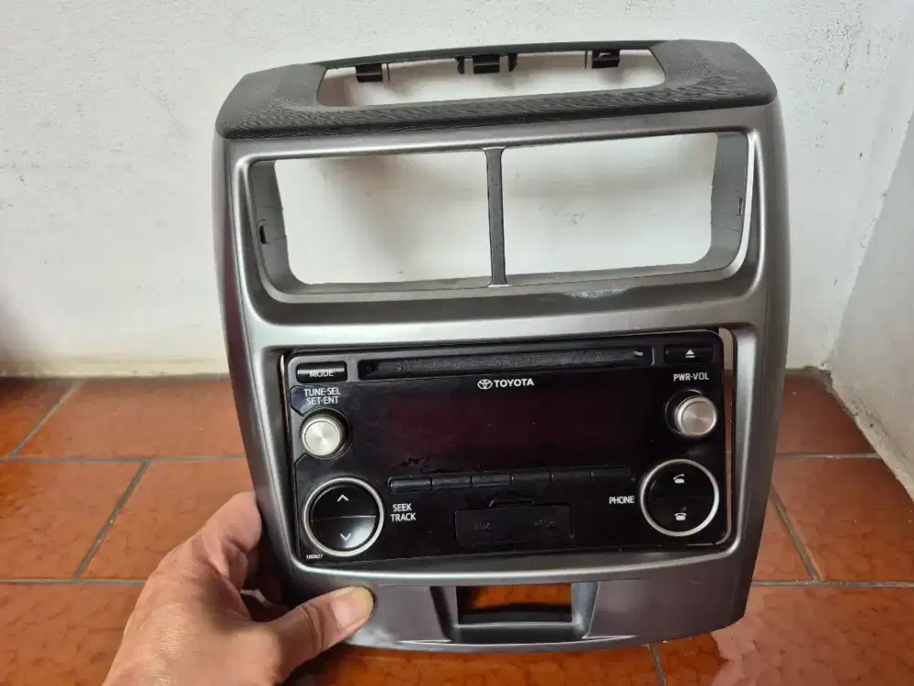 Head Unit Avanza (Double Din)