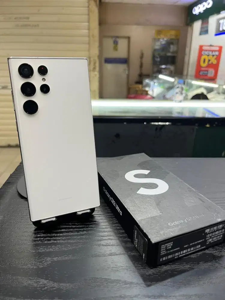 Samsung s22 ultra 256gb warna putih mulus fullset bisa tuker tambah
