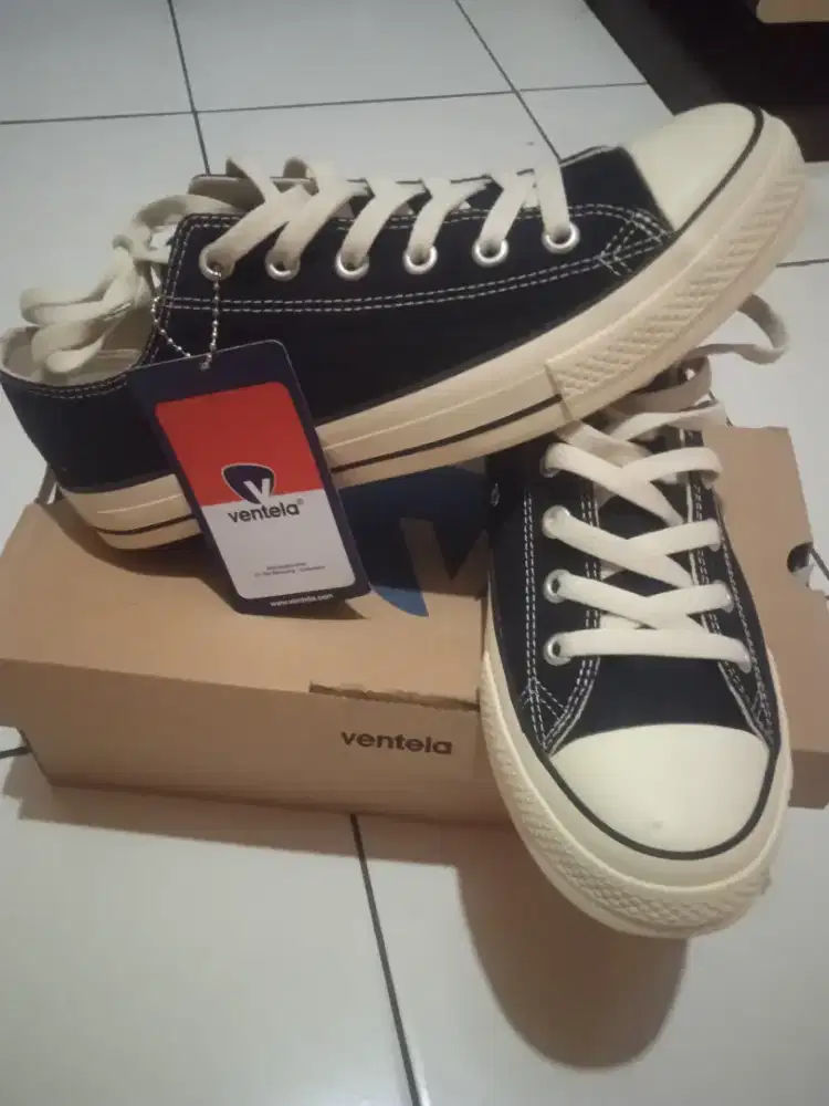 Sepatu vantela size 42