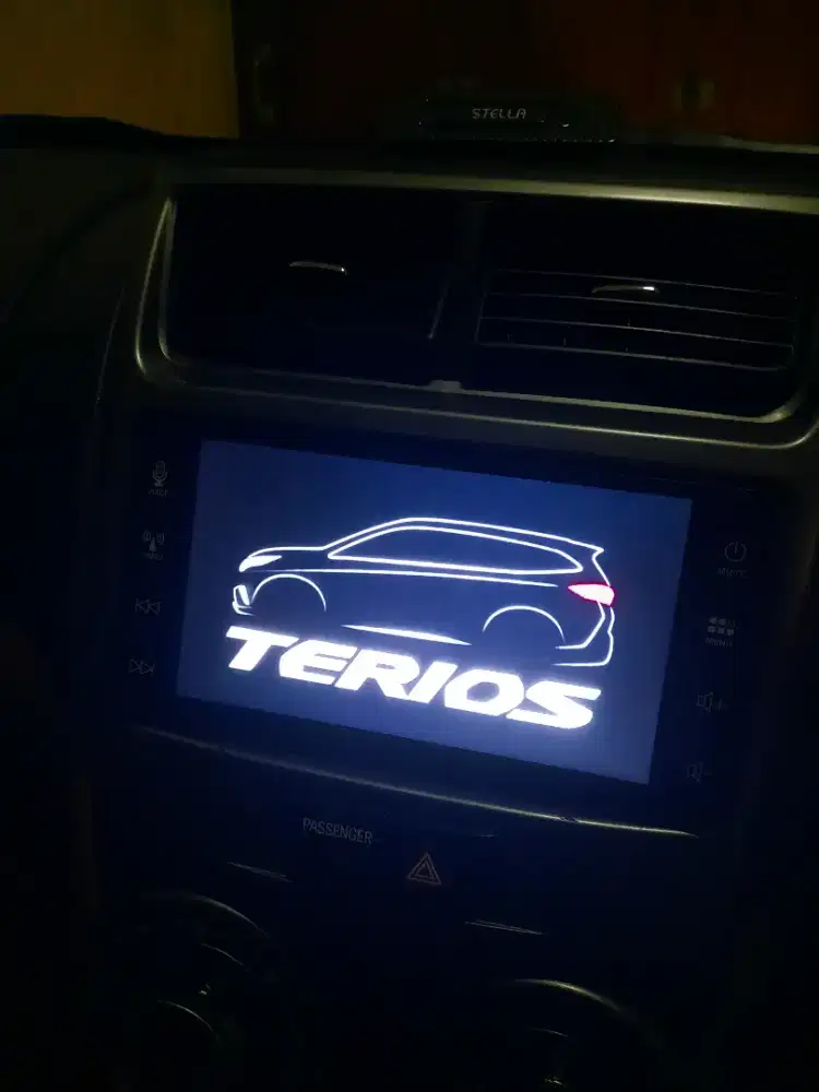 Headunit doubledin ori copotan daihatsu terios R th 2023