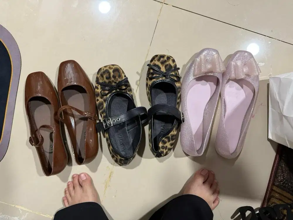 Sepatu flat shoes 3 pasang 100 rb