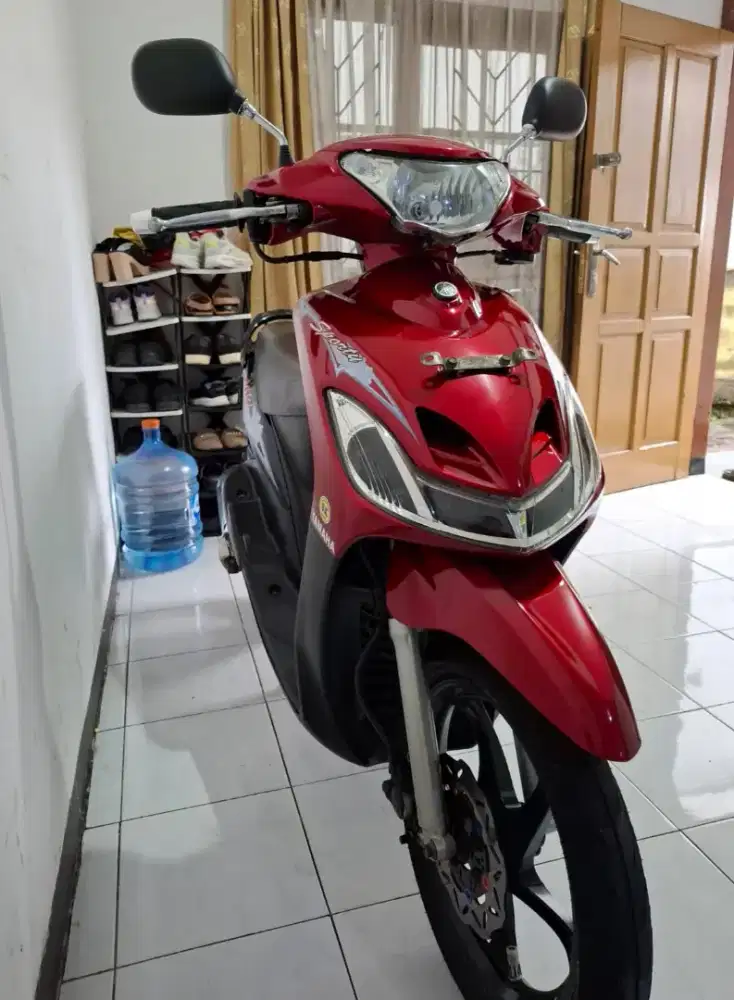 Mio smile tahun 2009 merah marun mulus