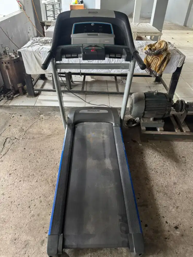 Jual alat fitness/lari olahraga kondisi normal merek horizon