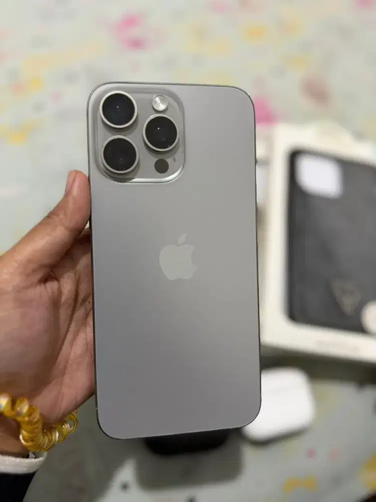 iPhone 15 pro max 1TB ex iBox