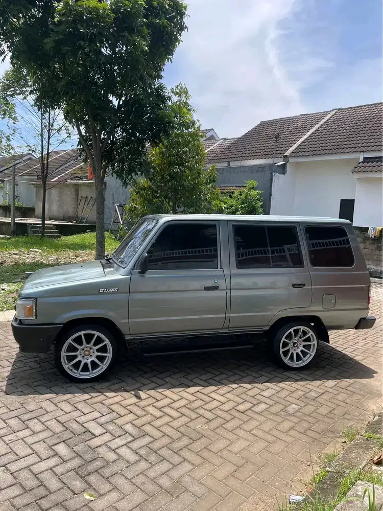 Toyota Kijang 1993 Bensin
