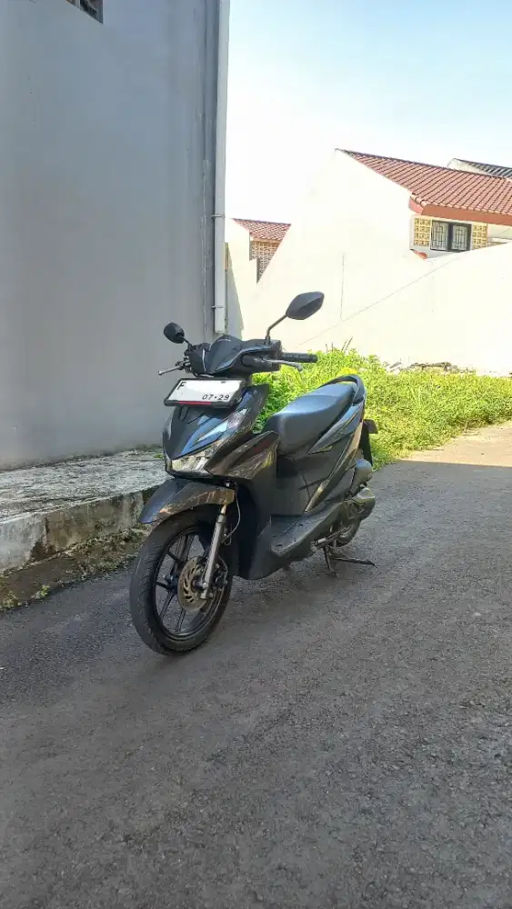 Harga cash! Beat deluxe CBS ISS 2024 , warna hitam!