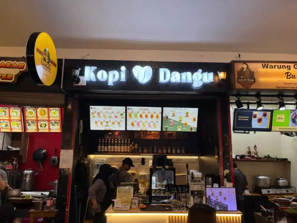 Barista Merangkap Waiter