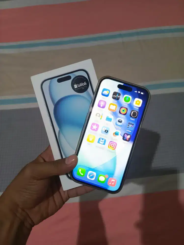 iPhone 15 128 GB Blue Blibli 8.8 JT NET