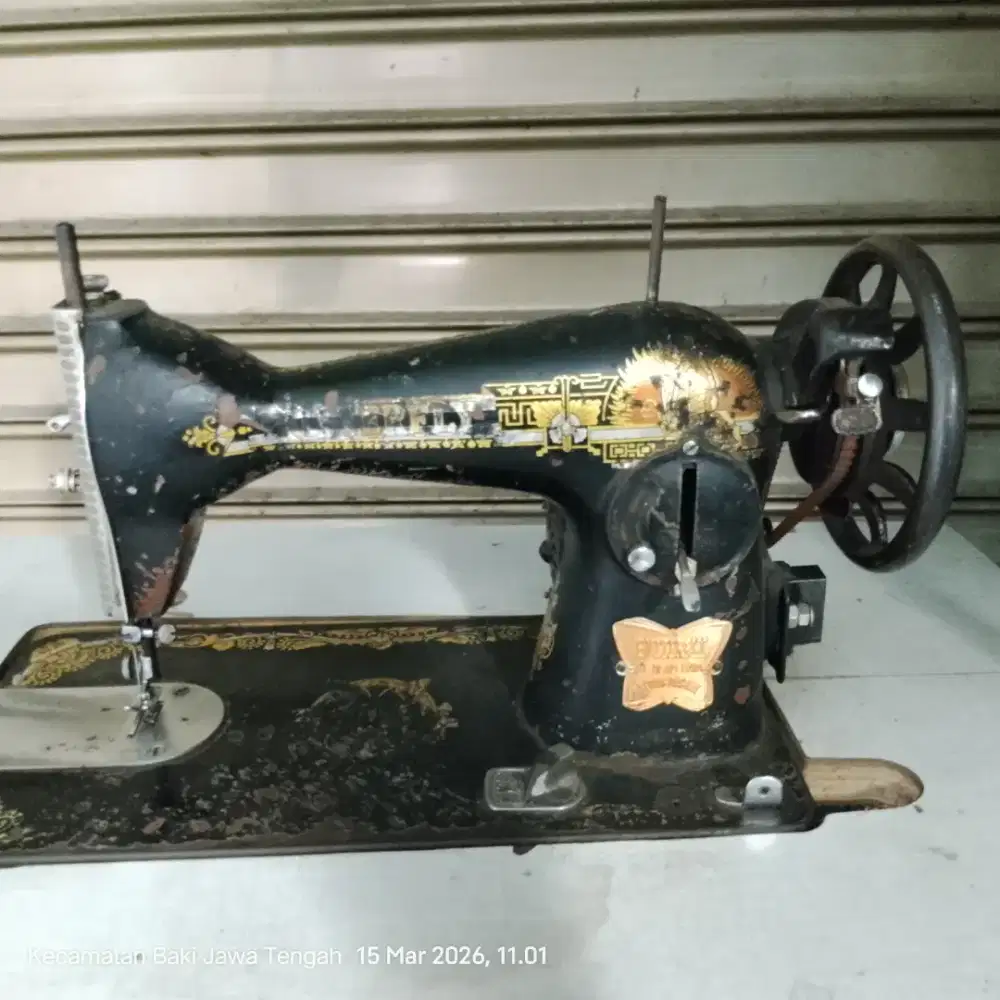 mesin jahit hitam butterfly