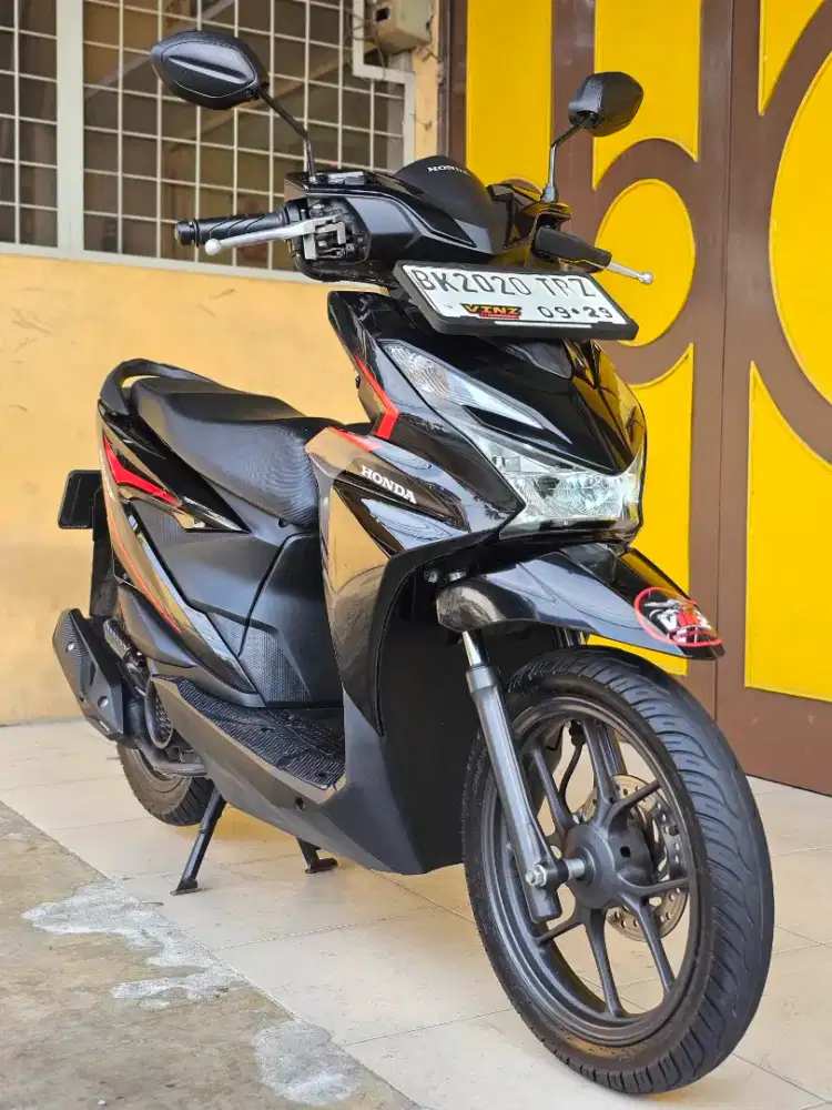 Honda Beat / New Beat 110 FI 2024, Warna Black Premium Metalic.