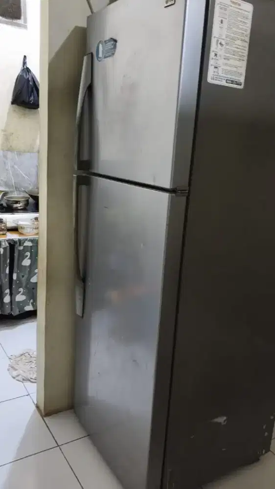 Dijual kulkas LG 2 pintu jumbo