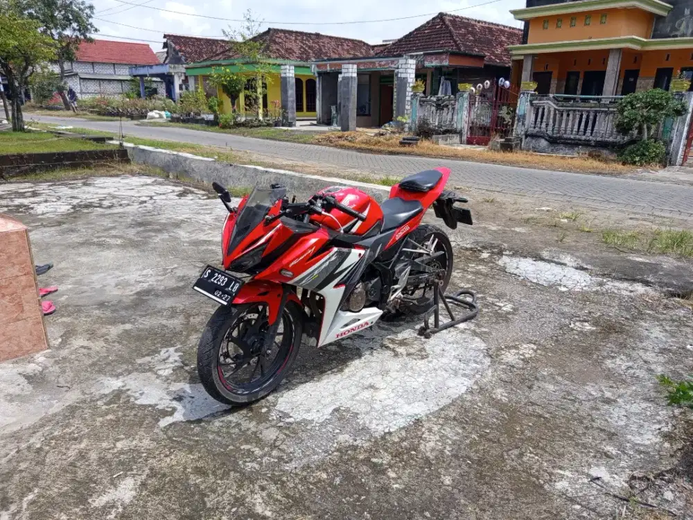 Di jual Cbr 150 2016