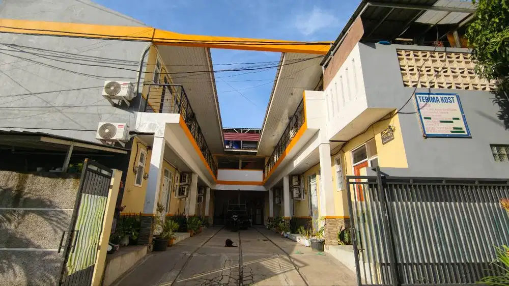 Kost Eksklusif Cilegon Barat – AC, KM Dalam, Furnished, Dekat Tol & Pe