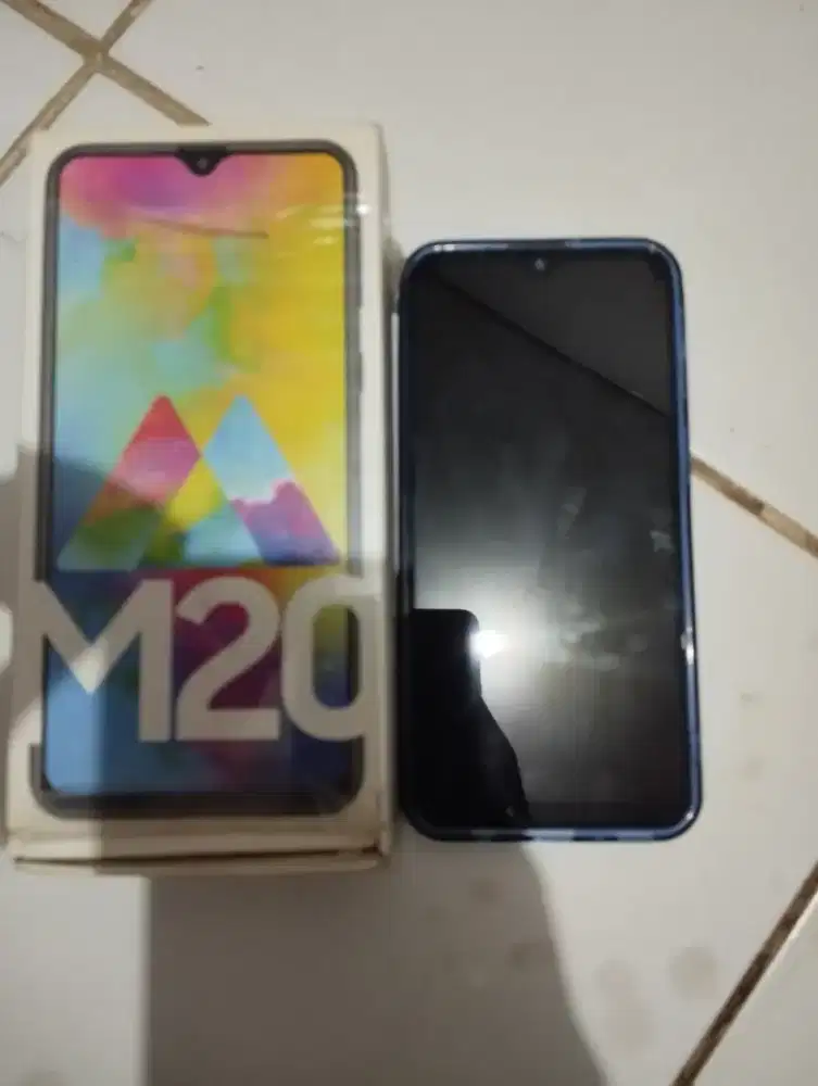 Jual Samsung M20
