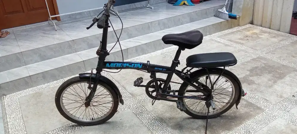 Sepeda lipat MORISON