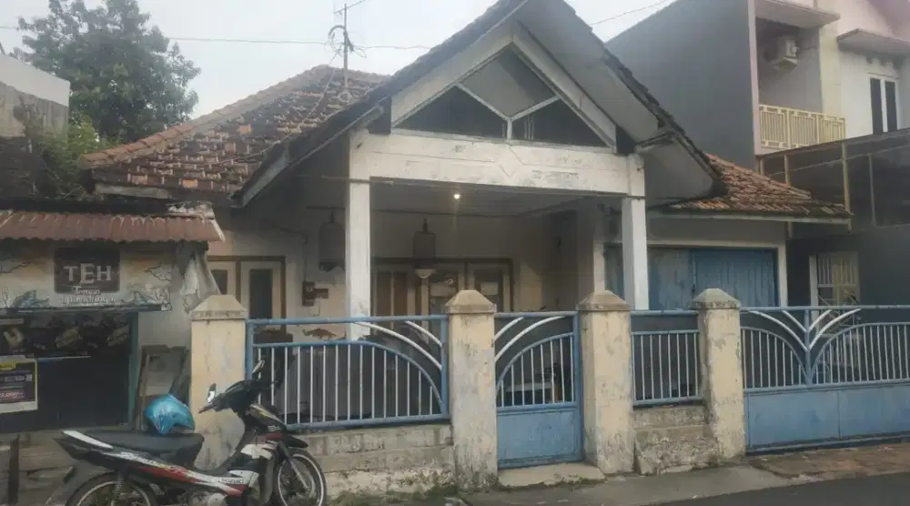 Disewakan rumah tahunan