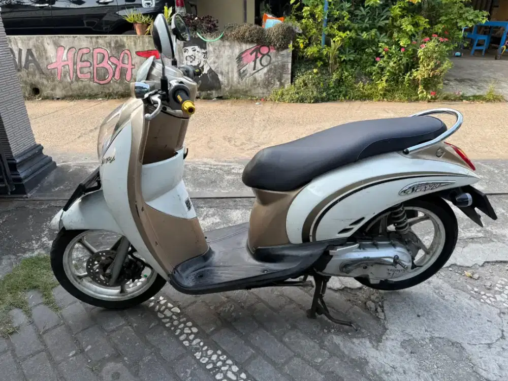 Scoopy THN 2010 plat AB kota