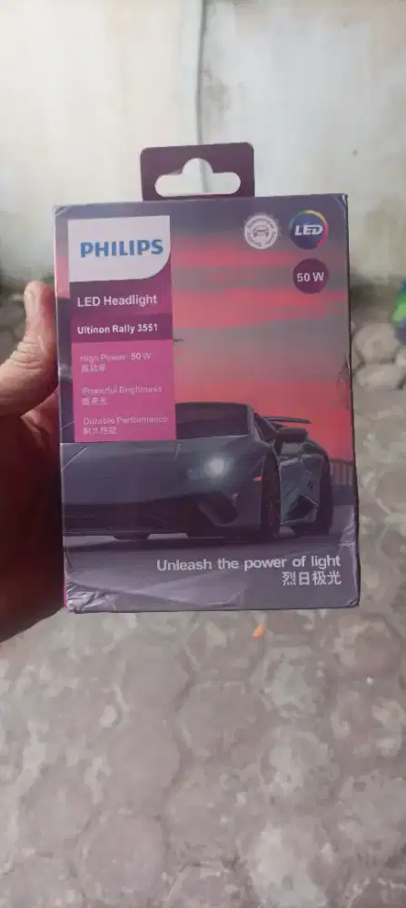 Head Lamp Mobil or Lampu LED Philips H4 2 pcs