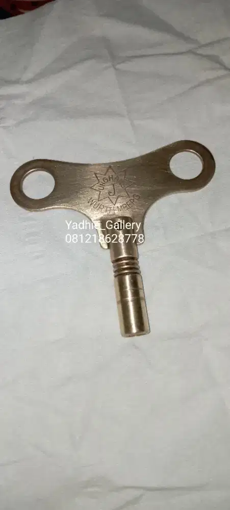 KUNCI PEMUTAR JAM JUNGHANS ORIGINAL