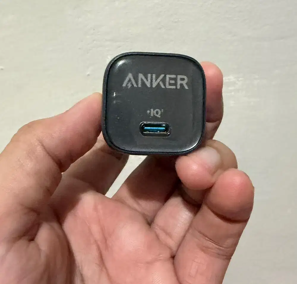 Adaptor Anker 30 watt Gan