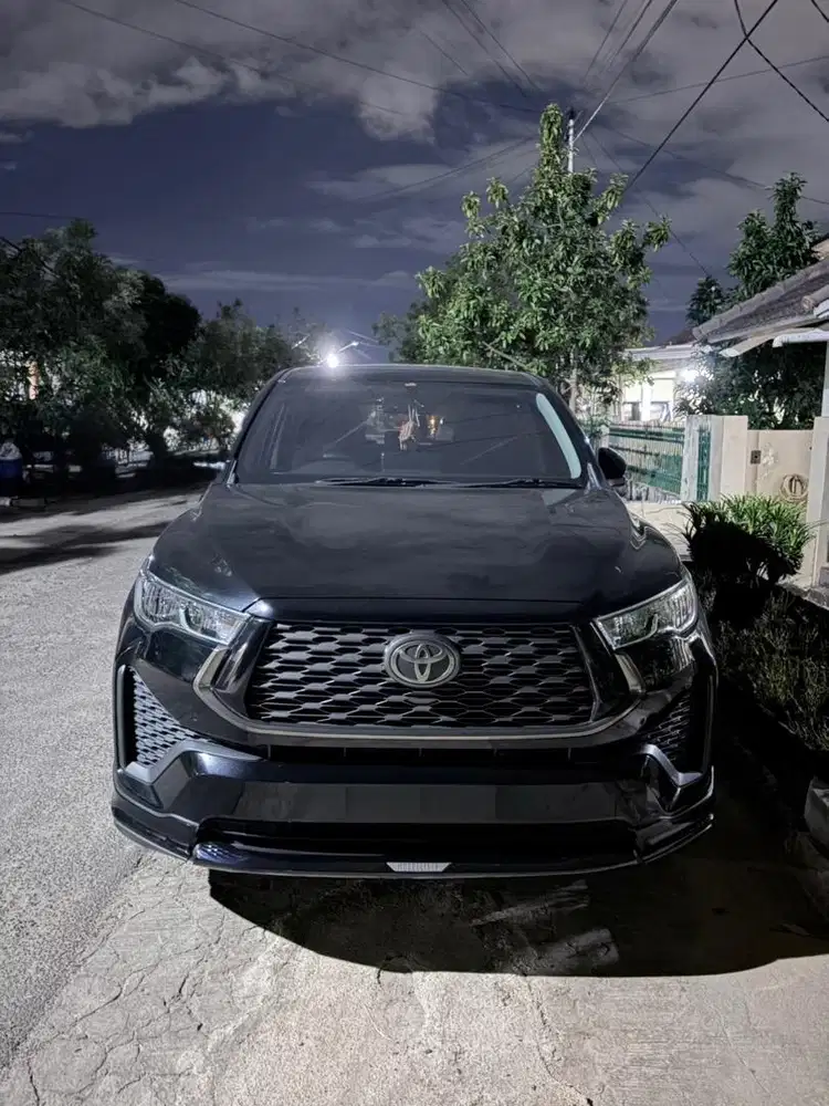 Toyota Innova Zenix V Hybrid Modelista 2023