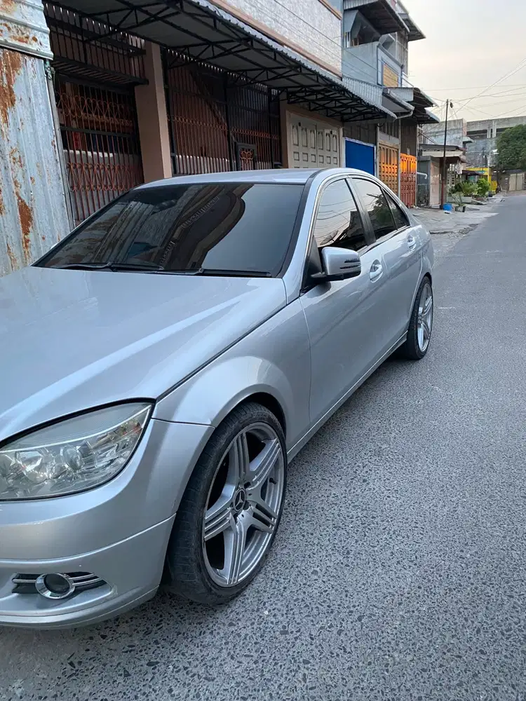 Mercedes-Benz C200 Kompressor 2009 Bensin