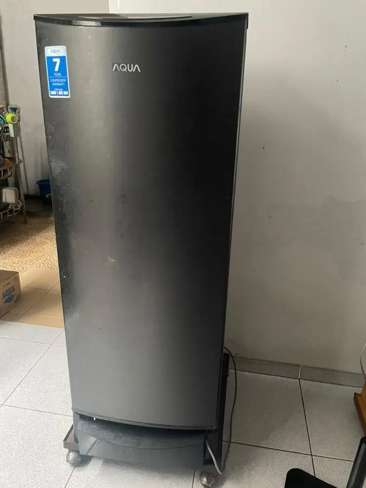 Kulkas AQUA AQR-D910 165 L