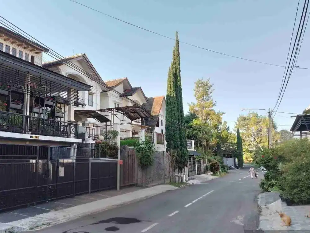 Villa bagus, 2 Lt + siap huni SHM semi furnished di Bandung CL 151