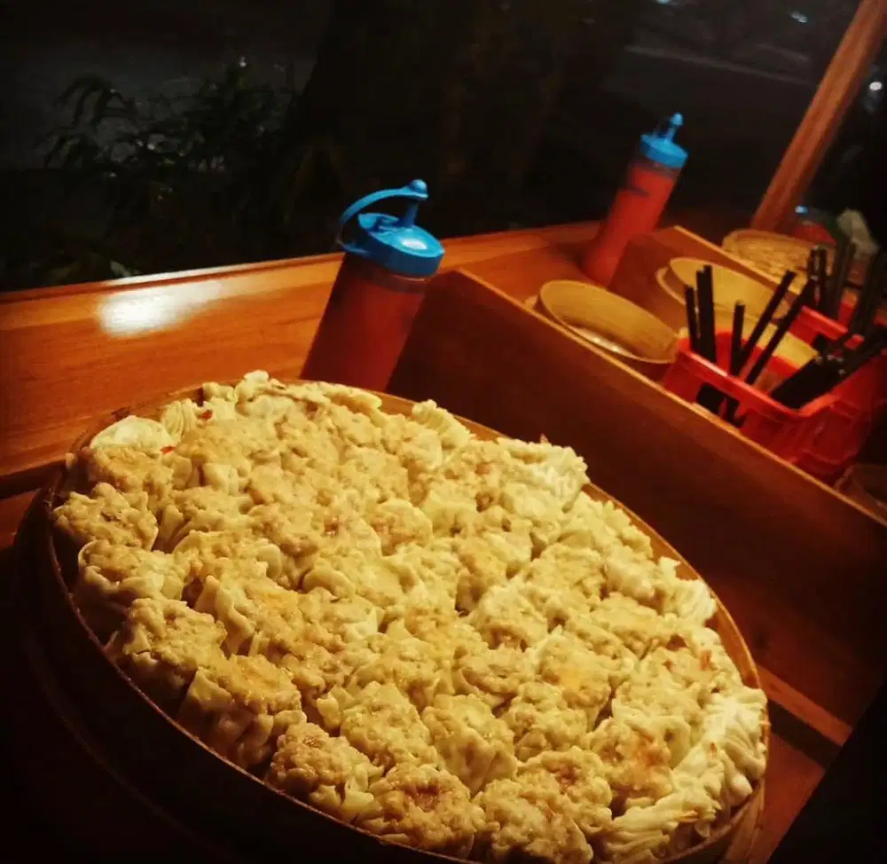 Penjual Warung Dimsum