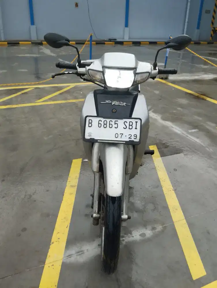 Supra X 100 tahun 2004