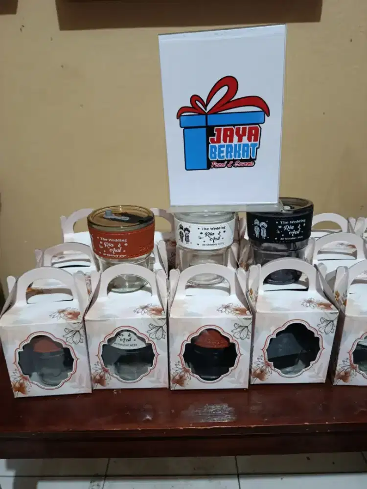 Menerima pesanan Souvenir