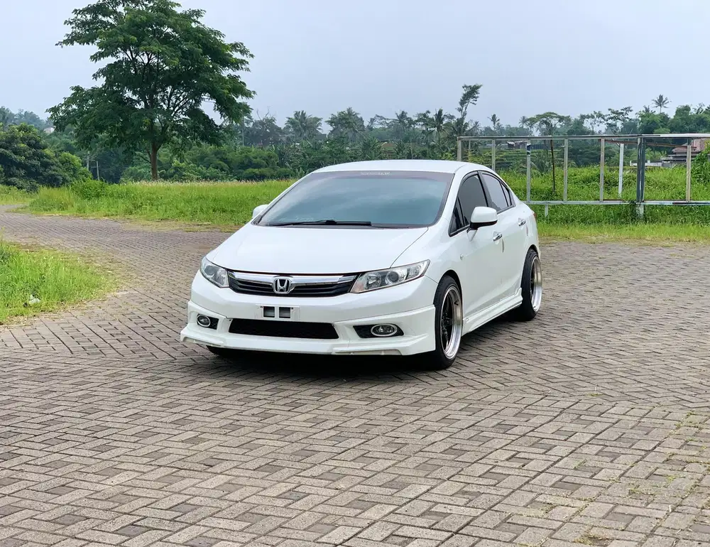 NEW CIVIC 1.8 FB AT 2013
