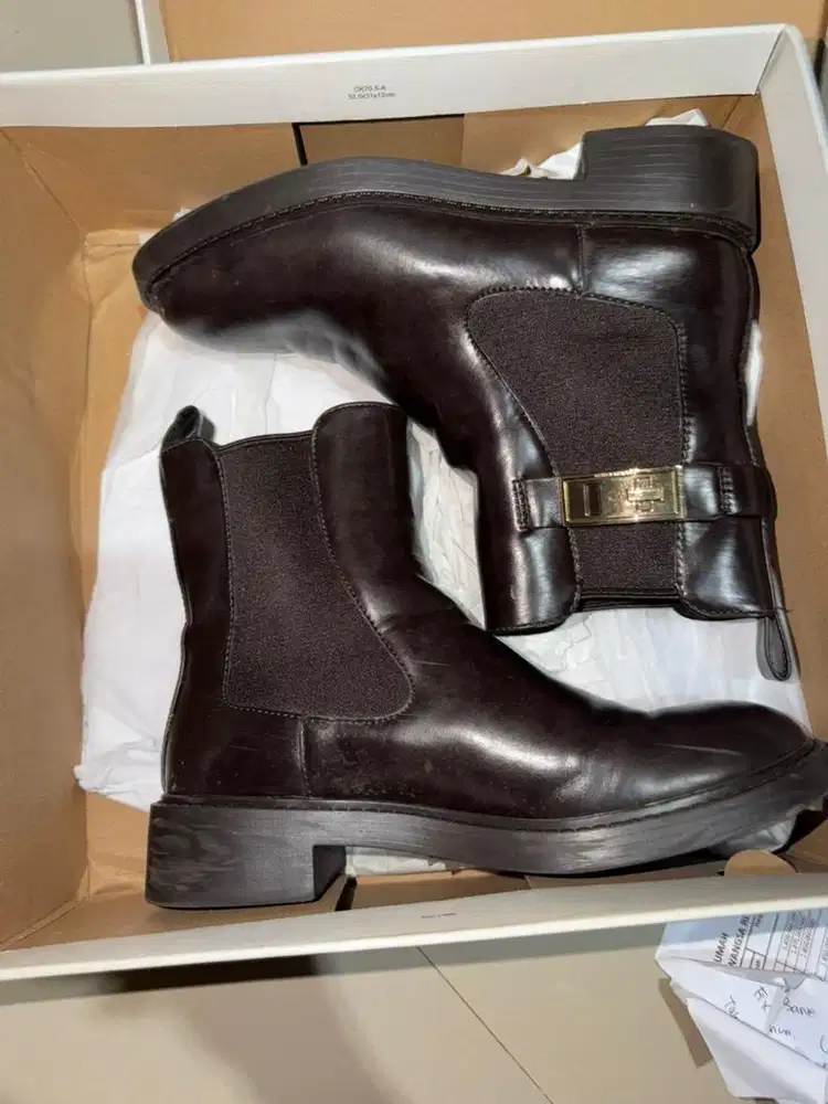 Ankle Boat Charles & Keith