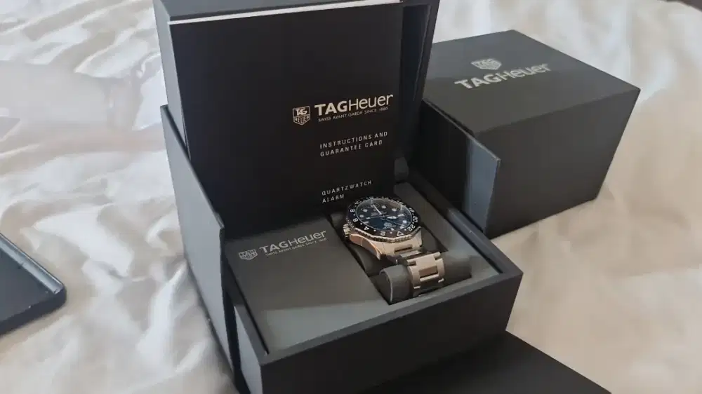 TAG Heuer Aquaracer Professional 300 GMT