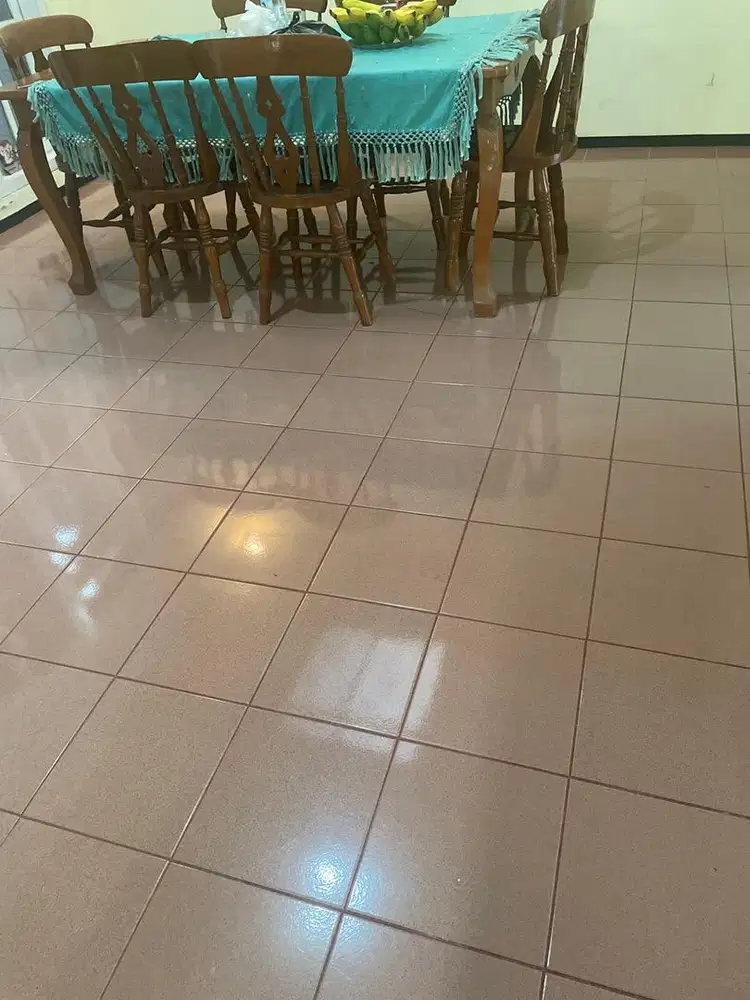 Set meja makan jati plus 6 kursi