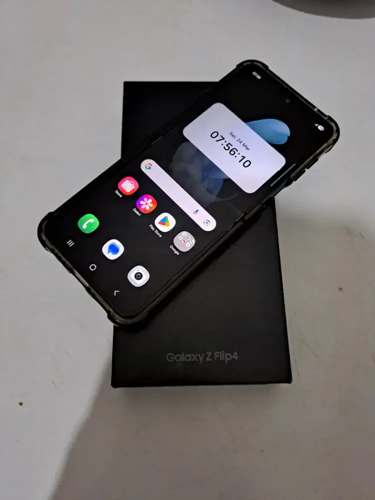 Samsung Z Flip 4 8/256