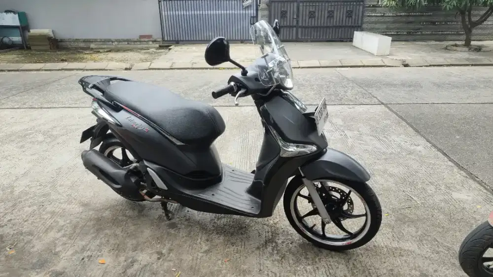 VESPA PIAGGIO LIBERTYS ABS 150 I-GET  2018 TGN1 FULL ORI ISTIMEWA