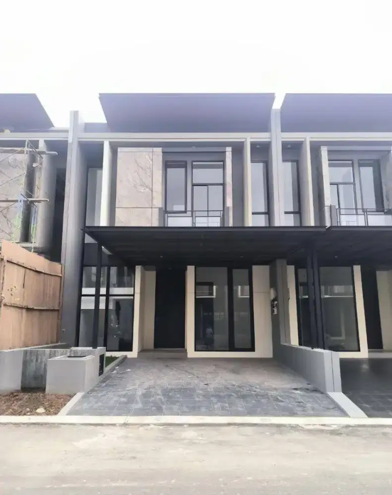 DIJUAL RUMAH MINIMALIS BARUGRESS DI DISTRICT 9 CITRALAND SURABAYABARAT