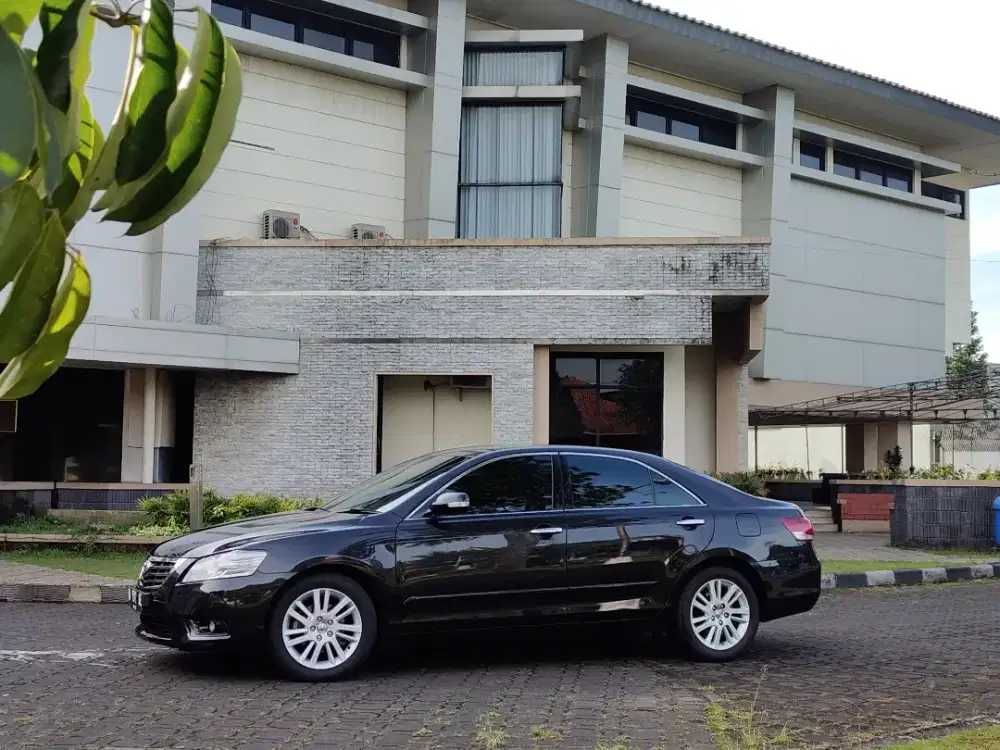 Camry V 2010 Matic Hitam Km88rb Antik Bagus Sekali