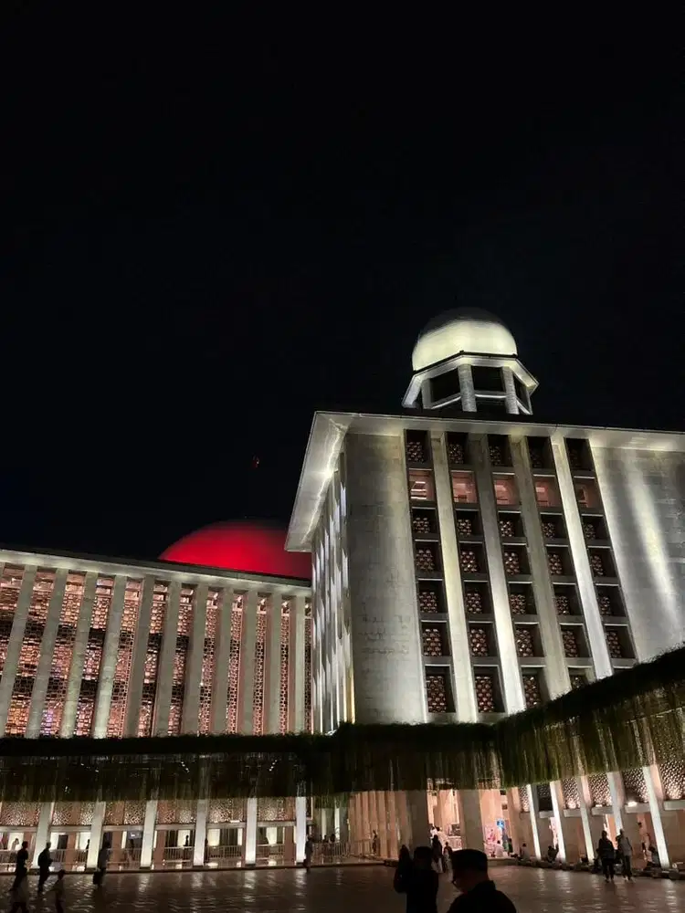 DICARI BABY SITTER MERANGKAP ART SERABUTAN MENGINAP