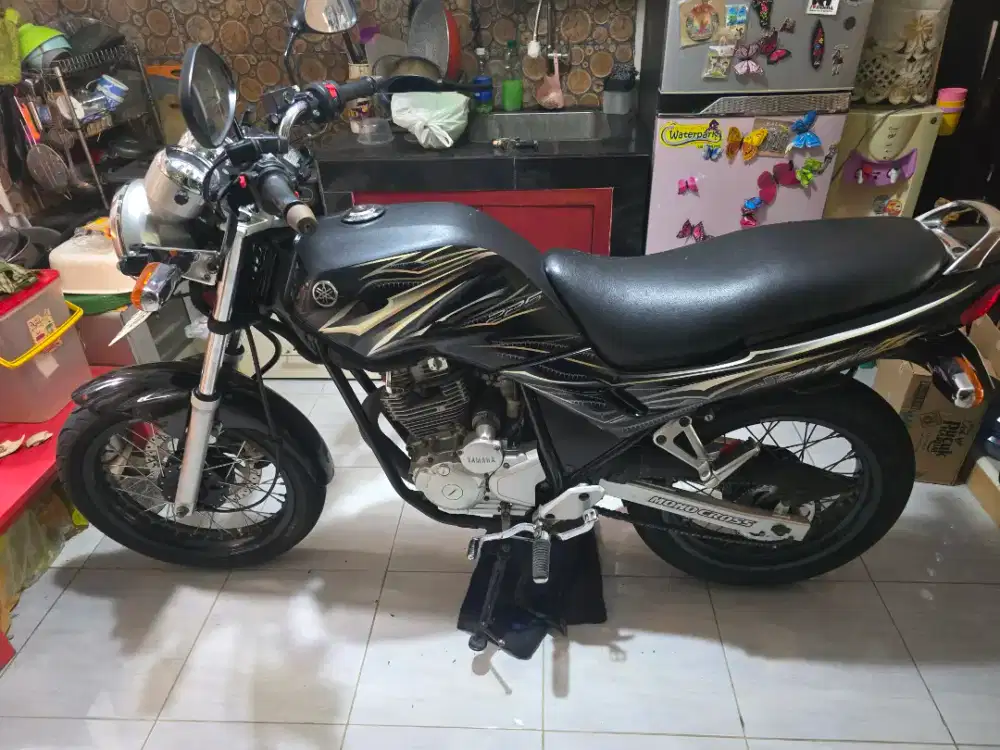JUAL Yamaha Scorpio Z 2009 Hitam