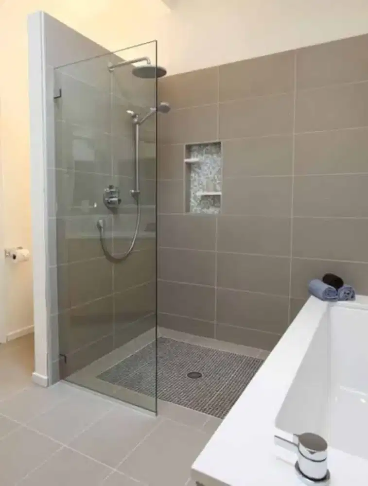 Kusen aluminium pintu jendela kaca