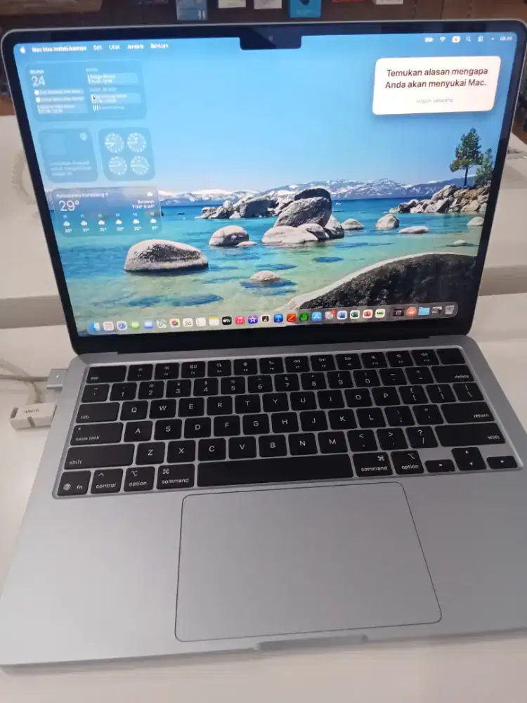 Macbook Air (13 inchi)